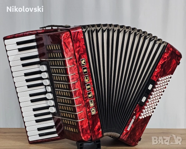 Акордеон Delicia Arnaldo III 