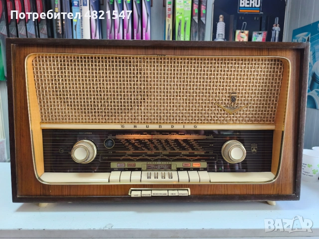 Ретро радио Grundig, снимка 3 - Радиокасетофони, транзистори - 54866967