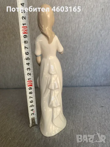 порцеланова фигурка , снимка 4 - Антикварни и старинни предмети - 55606295