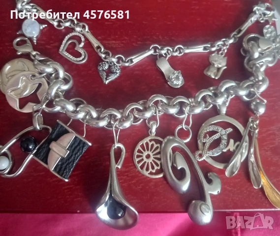 сребърни гривни с висулки налични маркировки 925