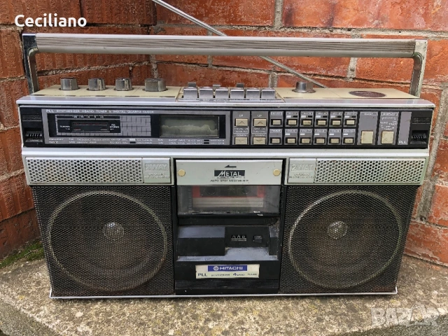 Ретро касетофон Hitachi TRK-7990 
