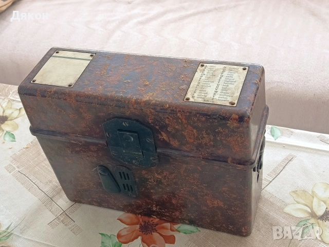 Стар военен телефон 