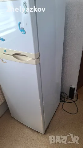 Халдилник с горна камера Whirlpool