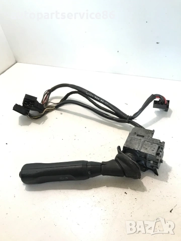 Превключвател за мигачи за Mercedes Ecopower 4 цилиндъра (1997) 6735400445
