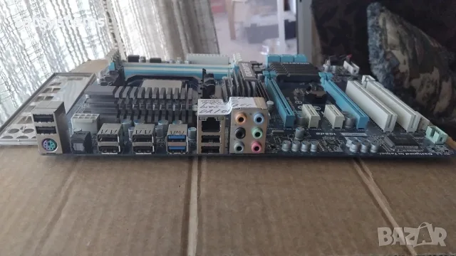 Дънна платка Gigabyte GA-970A-D3 Socket AM3+