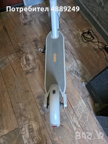 Електрическа тротинетка Segwey Ninebot G30 LE, снимка 4 - Скутери и тротинетки - 55327311