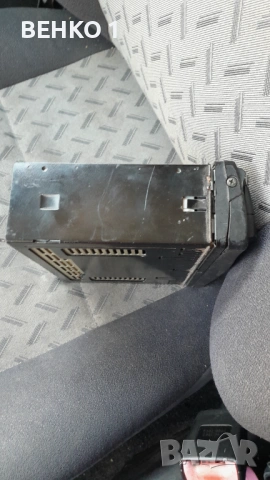 Авто радио-касетофон Aiwa CT-X6YX, снимка 3 - Радиокасетофони, транзистори - 54344907