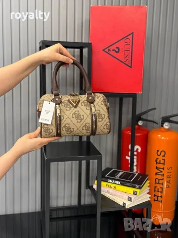 Guess Нова Дамска Чанта Гес Различни Цветове , снимка 9 - Чанти - 55339657