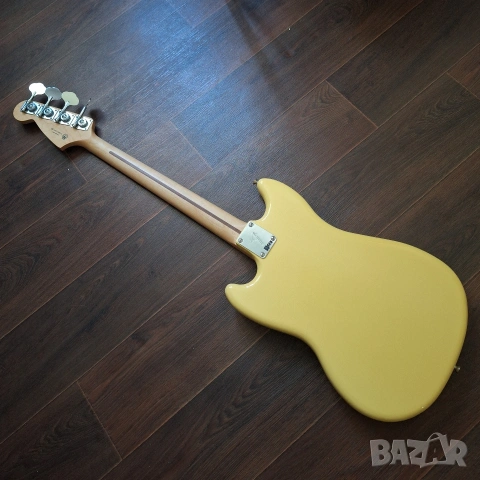 Бас китара Fender Mustang PJ special edition , снимка 6 - Китари - 54956661