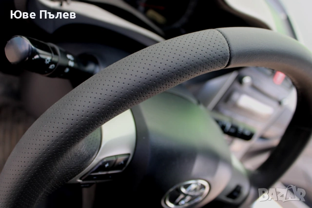 Toyota Auris II 1.6 (132 кс) + ГАЗОВ  ИНЖЕКЦИОН 2013 август, снимка 14 - Автомобили и джипове - 54730145