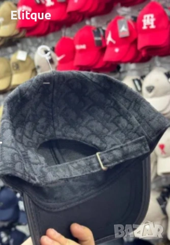 шапки с козирка emporio armani valentino garavani christian dior louis vuitton, снимка 5 - Шапки - 54323139