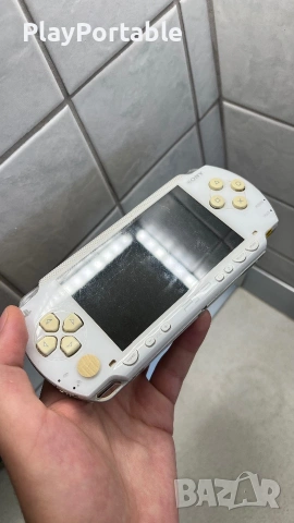 Modded PSP 1000 White 64GB 75+ games, снимка 3 - PlayStation конзоли - 54955632