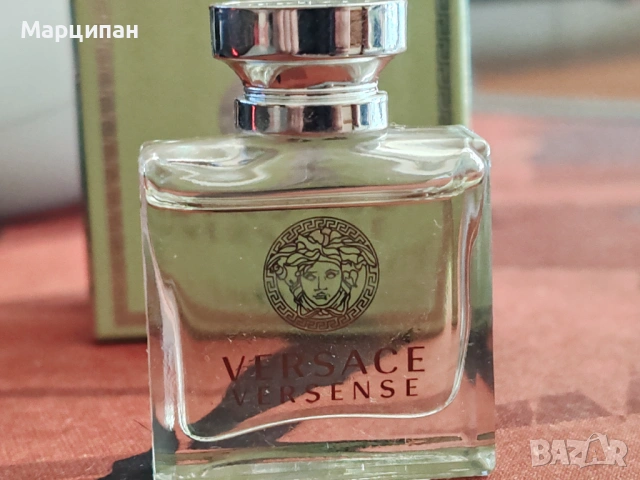 Versace versense 5ml мини, снимка 2 - Дамски парфюми - 54788525