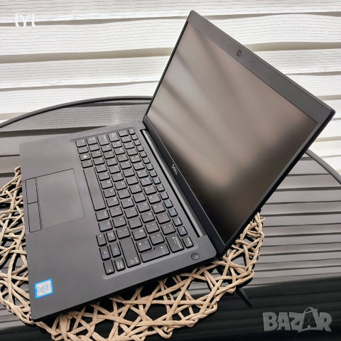 лаптоп DELL 7390 13.3" IPS 8 x 3.6GHz/8GB/256SSD/Подсветка, снимка 3 - Лаптопи за работа - 55085116