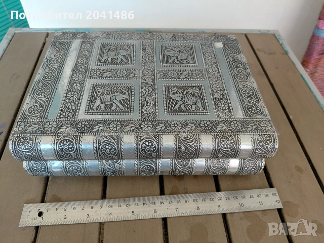 Индийска кутия с обков и кадифе, снимка 3 - Други ценни предмети - 55159930