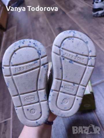 Бебешки обувки Chicco, снимка 2 - Бебешки обувки - 54946877