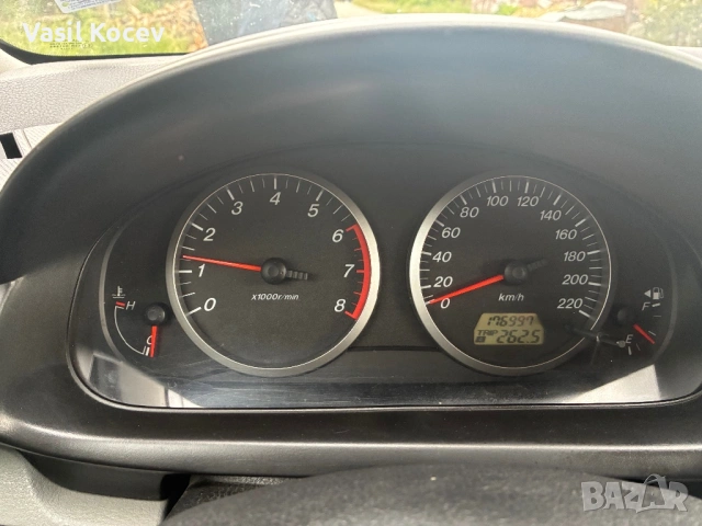 Mazda 2, снимка 10 - Автомобили и джипове - 54601471