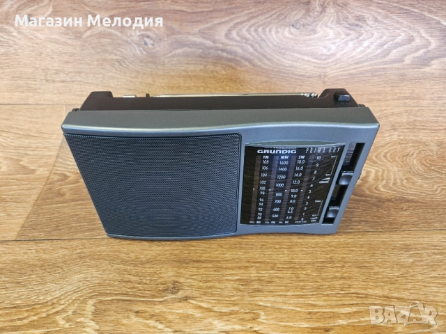 Радио Grundig Prima Boy 75K – Класическо световно радио в отлично състояние., снимка 2 - Радиокасетофони, транзистори - 54147595