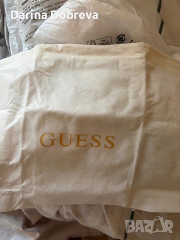 Нова оригинална дамска чанта на Guess, снимка 11 - Чанти - 55099297