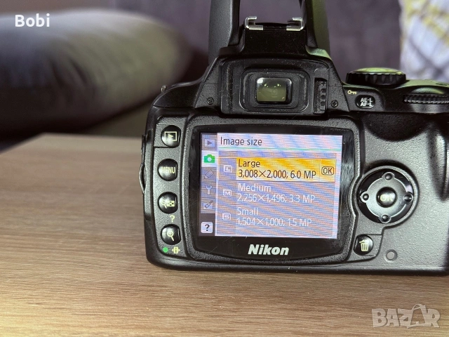 Nikon D40 с обектив Nikon AF-S DX NIKKOR 18-55mm f/3.5-5.6G II ED, снимка 5 - Фотоапарати - 55050190