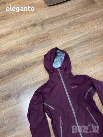 Висок клас дамско HardShell яке  Bergans of Norway AIROJOHKA Dermizax 20.000mm Jacket , S размер, снимка 2 - Якета - 54554133
