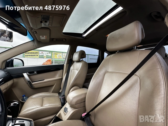 Chevrolet Captiva 3.2 7местна Автомат, снимка 9 - Автомобили и джипове - 55160732