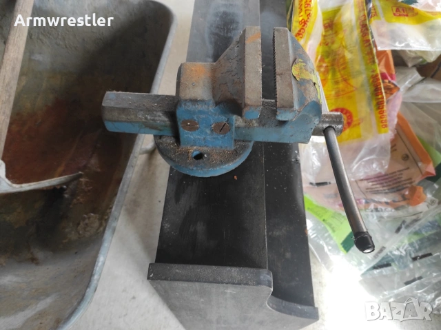 Менгеме среден размер 