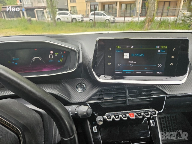 Peugeot e 2008 Allure , снимка 18 - Автомобили и джипове - 55100492