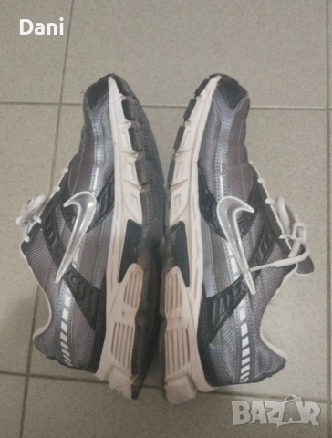 Обувки Nike, снимка 3 - Маратонки - 54317315