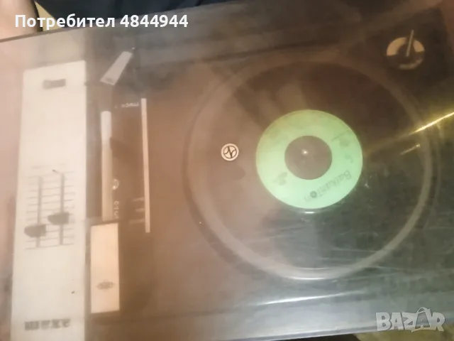 2 работещи уникални грамофона