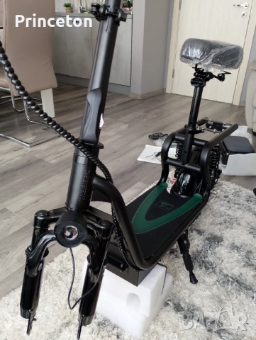 Продавам нов електрически скутер(тротинетка) Aovopro ESBS 500W, снимка 6 - Велосипеди - 54596176