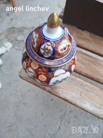 старини комплект порцеланова купа и бордуче на извесна японска марка