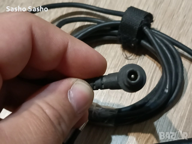 адаптер , снимка 2 - Кабели и адаптери - 54360258
