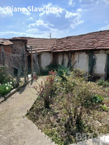 Продава се къща в село Елена , снимка 2 - Къщи - 54040030
