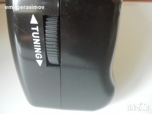  Радио GRUNDIG RF-150 , Радио WAXIBA и уокмен Tevion ., снимка 13 - Антикварни и старинни предмети - 51096483