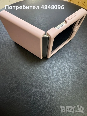 Смартфон Samsung Galaxy Z Flip5 с вътрешна памет от 256GB и цвят Cream (светлобежов/ванилия)., снимка 8 - Samsung - 54955661