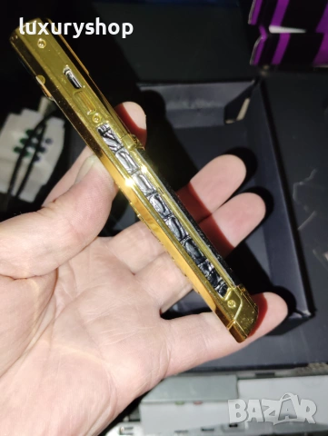 БЕЗПЛАТНА ДОСТАВКА! Vertu Signature Gold + Aligattore Skin, цена: 100 евро, снимка 6 - Vertu - 54975332