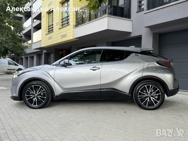 Toyota C-HR 1.8 Hybrid| 1-ви собственик| Купена в БГ| Пълна История, снимка 6 - Автомобили и джипове - 55659063