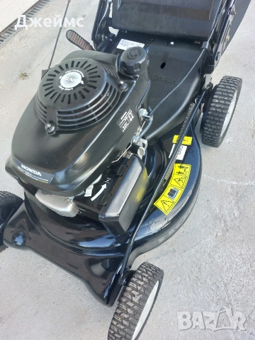 Бензинова самоходна косачка Honda , снимка 6 - Градинска техника - 54351592