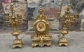 Бронзов каминенн часовник с два свещника, снимка 1