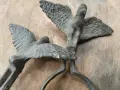 Две стари бронзови орлета, снимка 1