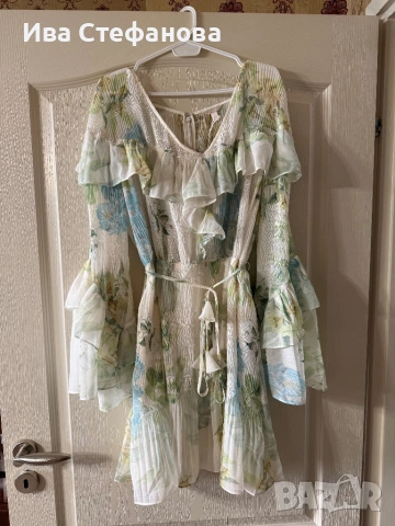 Нова разкошна елегантна  феерична парти коктейлна рокля флорален принт цветя Guess guess 