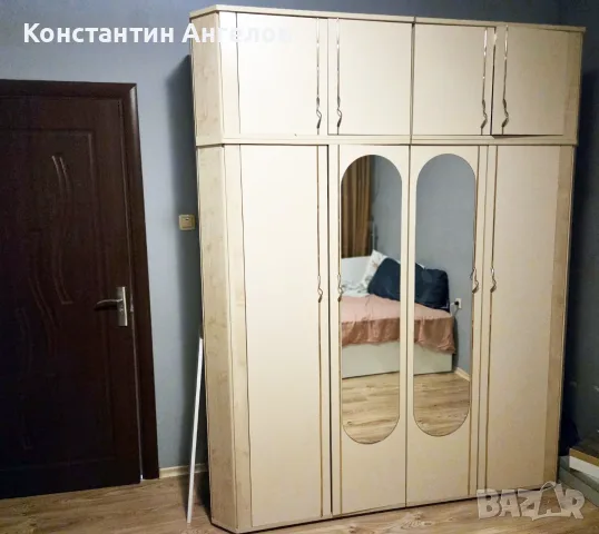Продавам голям гардероб с надстройка – готов за транспорт!