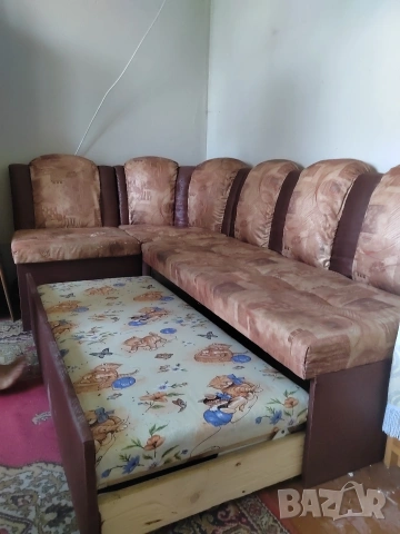Разтегателен диван , снимка 3 - Дивани и мека мебел - 55153366