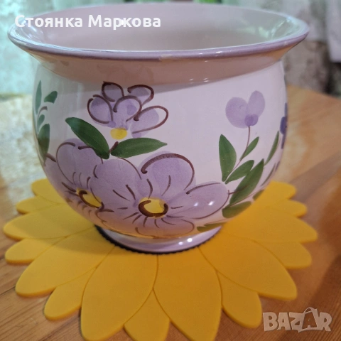 Красива кашпа с рисувани цветя, снимка 3 - Декорация за дома - 54690550