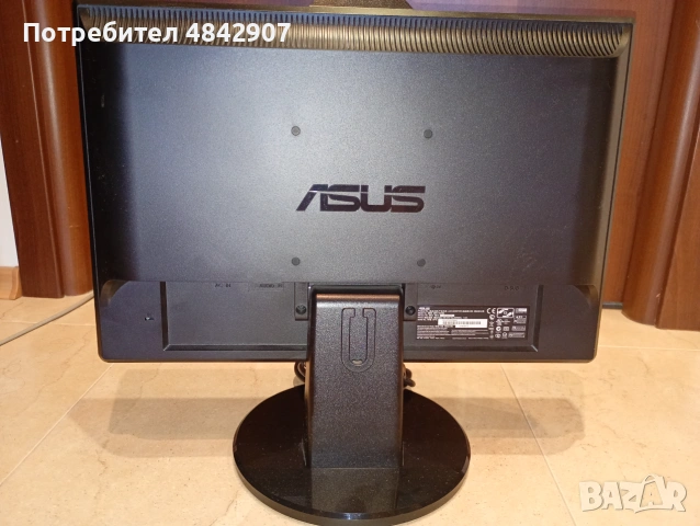 Монитор ASUS VK193SE 19" с камера и говорители – 1440x900, 5ms, снимка 3 - Монитори - 54980162