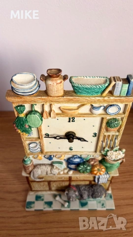 Винтидж часовник, снимка 3 - Стенни часовници - 53964779