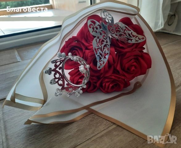 Вечен букет от сатенени рози 