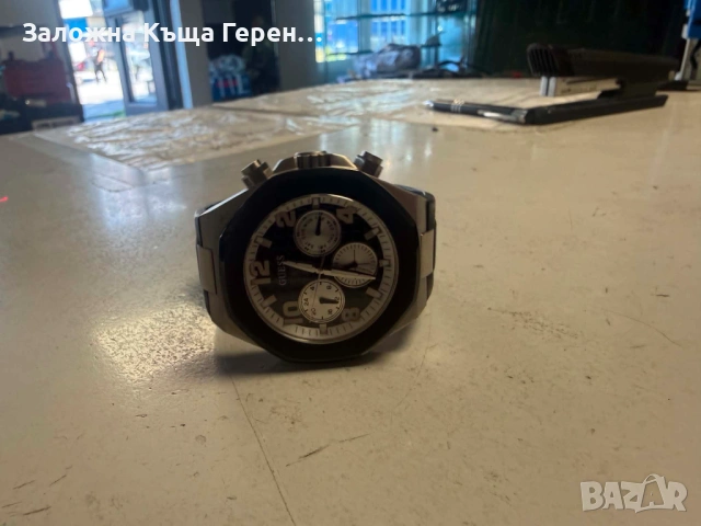 Часовник GUESS GW583G1