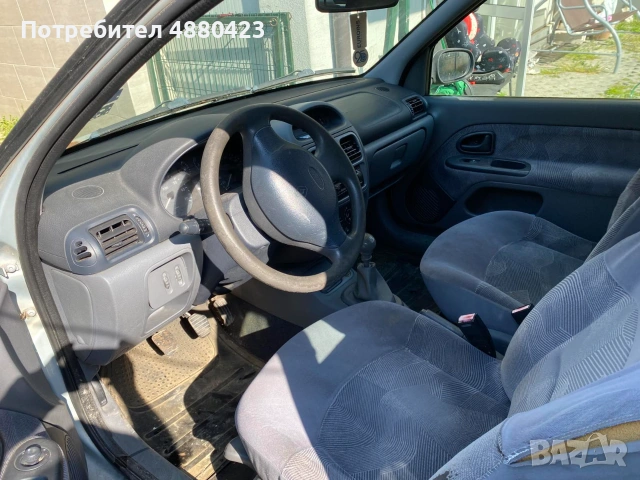 Renault Clio 2000г., снимка 4 - Автомобили и джипове - 55219869